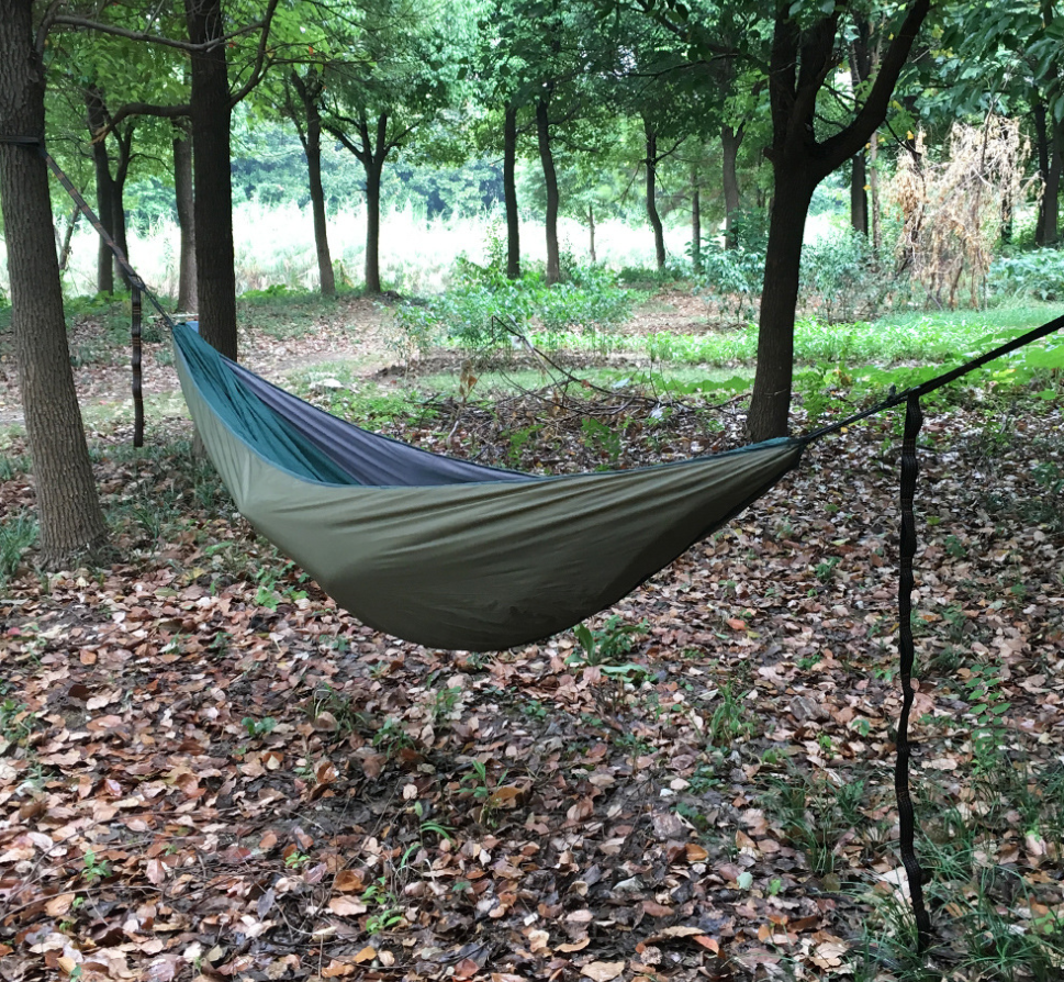Hamac camping doublure coton 230 x 110 cm — housse thermique isolée 3 saisons forêt — usage outdoor